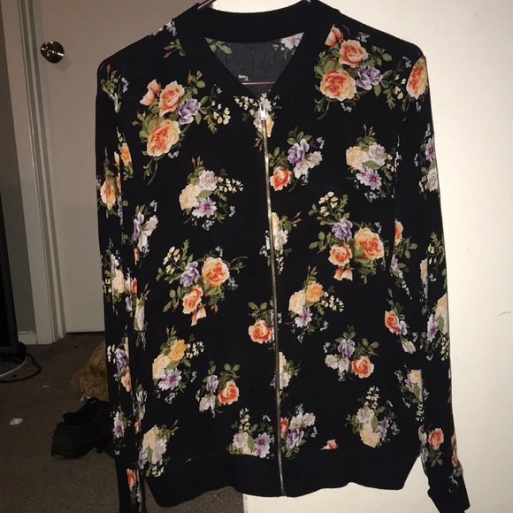 Thin Jacket - Picture 1 of 3